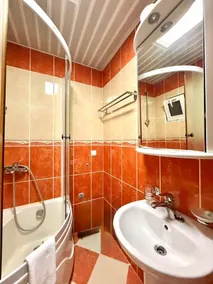 Beachfront Apartments Oaza - Image 4