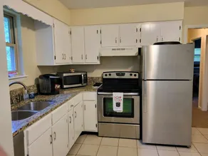 Stock Cottage Cozy 2 BR, 2 Bath House next to Biology Trails and SAU - Image 5