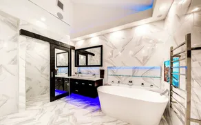 Luxury Home With Awesome Master Bathroom & Huge Back Yard - Image 3