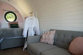 Celyn -  Glamping Pod with hot Tub Sleeping 2 People - Image 4