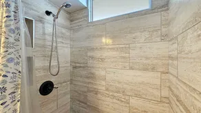10e étage Deluxe Beauty avec vue sur la luxueuse piscine et spa - Image 3