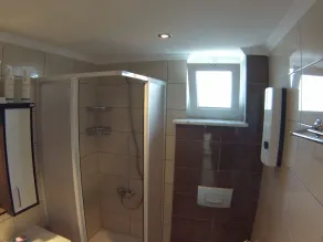 Modern apartment with pool and garden - Image 3