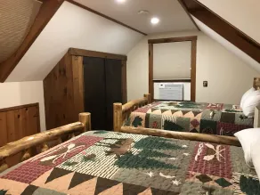 Cozy Lake Ossipee All Season Cabin - Image 5