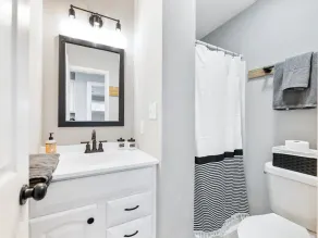 Perfect 5BR By Campus | Game Room + 2 Kitchens - Image 3