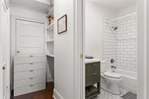 Garden District Studio Apartment - Gated Parking - Image 3