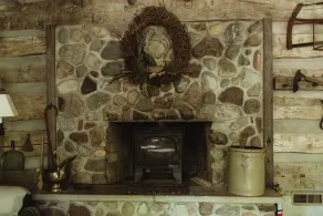Peace Lodge - Handgehauene Blockhütte im Wald - Image 3