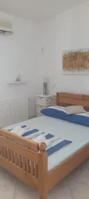Modern Apartment in Starigrad with Garden - Image 4