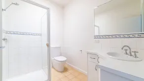 Bayview Beachfront Apartment - nestled in the dunes of Port Fairy's Eastern Beach - Image 4