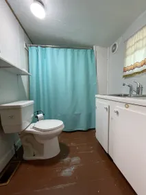 Quaint Retro Ash Cove Cottage - Image 3