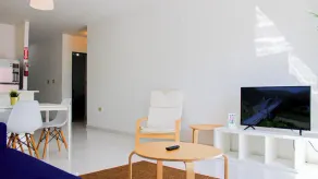 Apartamento con cocina, parking y wifi a minutos de la playa en Arecibo 2105 - Image 5