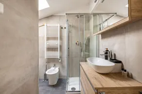 GuestHost - Cozy Studio With Parking 5 min walk from the bus stop - Image 2