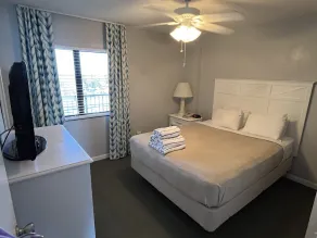 Tropic Shores Resort - Image 3