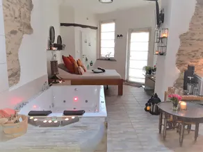 Wellness vacation home with private spa, outdoor and indoor whirlpool, sauna - Image 5