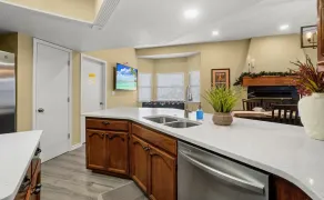 West Spanish Cottage, Heated pool, SOLANA Shops, hiking trails  - Image 5