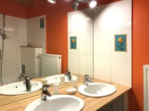 Rummelig 1. sal lejlighed på søen Annecy - Image 2