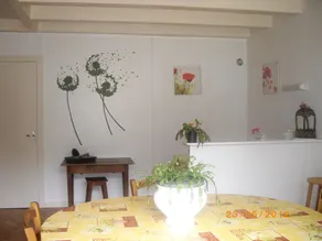 COUNTRY HOME TO RECHARGE YOUR BATTERIES - Image 4