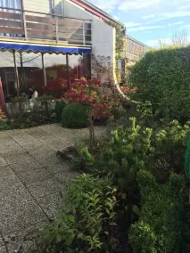 Super Haus mit Garten mit vielen Rosen, Fahrradschuppen mit 3 Fahrräder. - Image 4