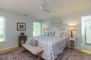 907 Shelter Cove-Beautiful Dog Friendly Cottage on Lagoon; Gated Community; Screened Porch - Image 5