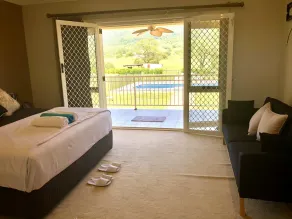 In the Hunter Valley and need a place to stay for a big group? Look no further - Image 5
