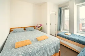 Centrally Located Antwerp Stay for 10 - Image 4