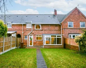 House - Sleeps 4-6 - Parking - Pet friendly - Image 5