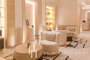LUX Iconic Views at Palm Tower Suite 3 - Image 4