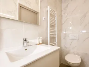 2063 - Orsay - Amazing location - Image 5