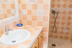 Storslået sommerhus med dominerende udsigt til swimmingpool og opvarmet jacuzzi (Le Palmier) - Image 2