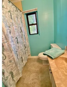 Water Front Cottage - Image 3