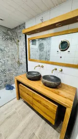 PORS GUYON HOUSE 50M FROM THE BEACH, 4 BEDROOMS WITH SEA VIEW - Image 2