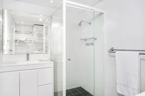 CN016 - Elegante apartamento con acceso a la piscina compartida - Image 2