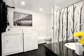 Stylish DU Apt. - Business Traveler - Sleeps 4 - Image 3