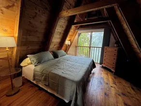 Rustic Cabin Minutes From Okemo - Views of Lake Ninevah, Nestled In Mt. Holly - Image 5