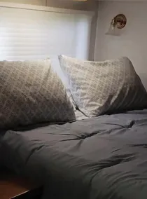 Delightful 5th wheel w/ queen bed, patio deck, and high speed internet. - Image 4