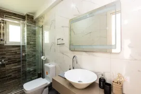 Harmony Villa - détendez-vous sur votre propre plage privée! Intimité totale! Proche des commerces! - Image 5