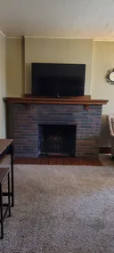 Warm & welcoming 1 bedroom apartment with patio - Image 2