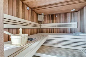 Luxury Chalet with private swimmingpool located in residential Saxon area - Image 3