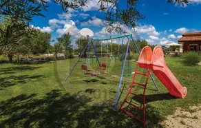 Awesome home in Pridraga - Image 3