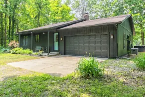 Getaway on the Green - Private Hot Tub on Golf Course & Pet Friendly - Image 4