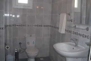 Villa: Private Pool, gated gdn, forest views, 6 minutes to beach, cafe, s'mkts - Image 2