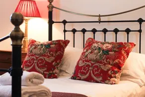 Crown Spa Apartment 13 - Image 4