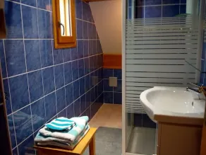 Chalet over Lake Boreon - Image 2