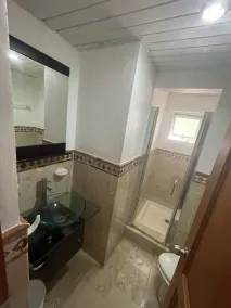 Quiet and beautiful apartment - Image 5