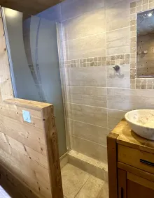 CHARMING 96m2 APARTMENT ON THE SLOPES (SLEEPS 12, 5 SHOWERS 3 WC) VAL THORENS - Image 2