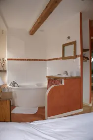 Typical 16th Century farm for 6 people, 3 rooms - Image 3