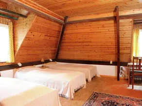 Spacious 11-Bed Family Retreat - Image 5