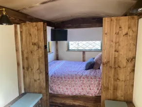 Modern Shepherd's Hut at St Anne's - Image 2