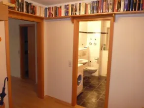 Apartment, 2 rooms, kitchen, bathroom, balcony, WiFi- short walk to the lake - Image 4