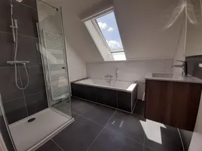 2 New Modern Homes Located Next To Each Other - Image 3