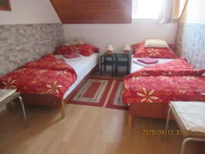 Holiday home with garden and only 300 m from the beach - Image 5